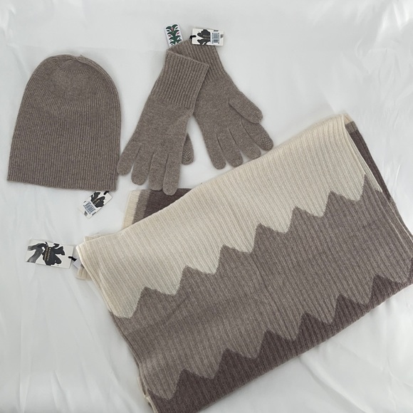 Halogen Other - Halogen NWT 100% Cashmere Gloves, Beanie, and Scarf Beige Combo Bundle
